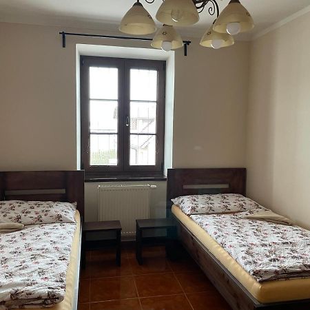 Cetnicka Stanice Hluboka Hluboká nad Vltavou Exterior foto